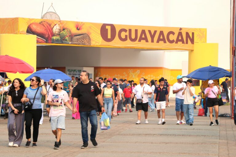 Gente en la feria Tabasco
