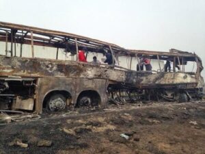 Tragedia-En-Semana-Santa-Autobús-Calcinado